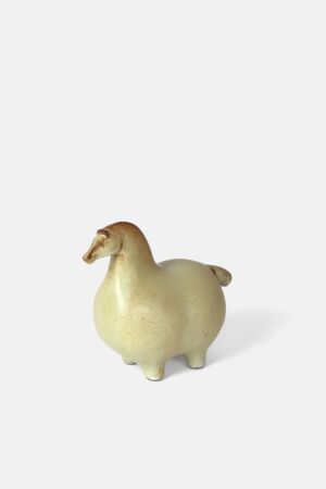objet / A horse